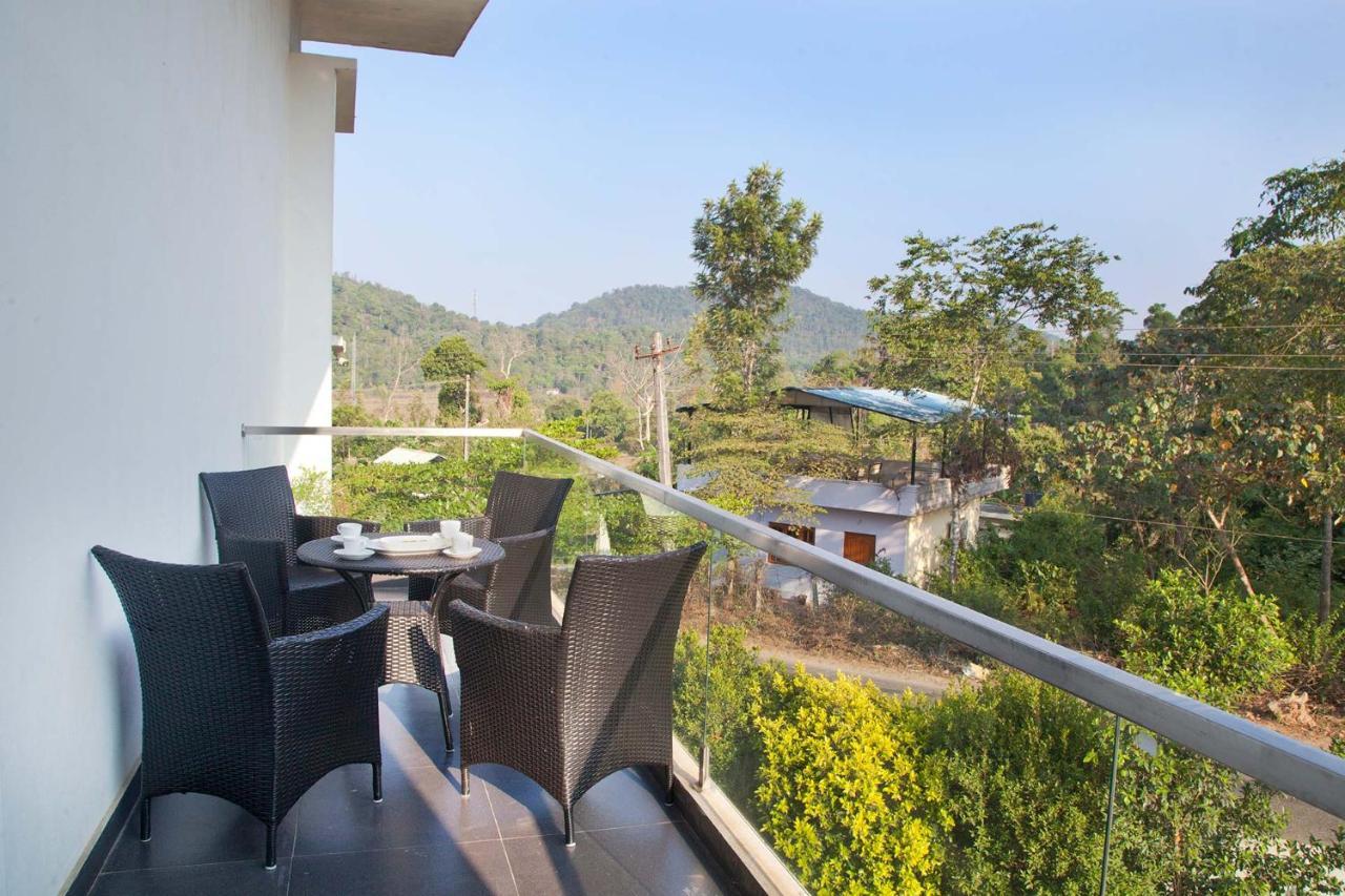 Stayvista At Ivory Hill Madikeri 3 Bedrooms Luaran gambar